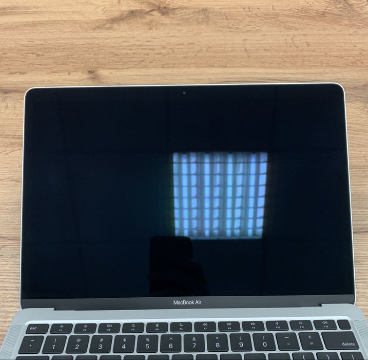 MacBook Air M1 A2337 2020 — (Запчастини) Дисплей Топкейс Батарея