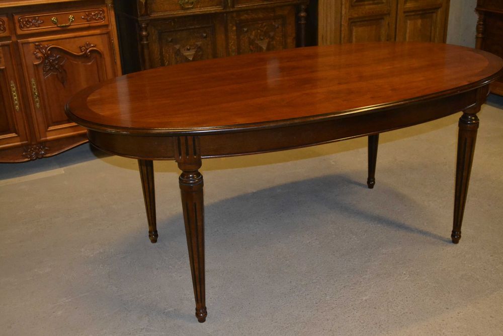 stół elipsa .orzech