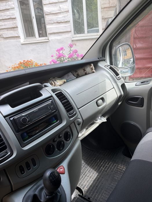 Продам Опель Виваро