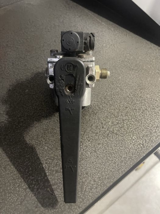 Кран Підйому Платформи Sv3273 Schmitz Sv3273