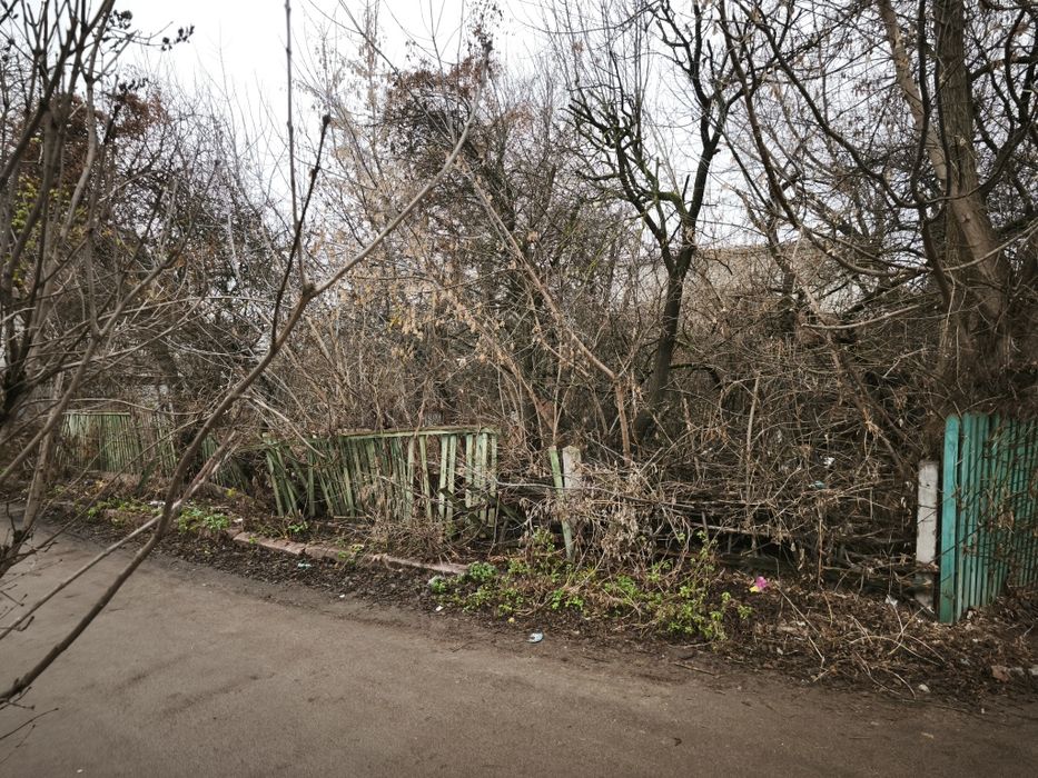 Продаж фасадного коммерческого участка