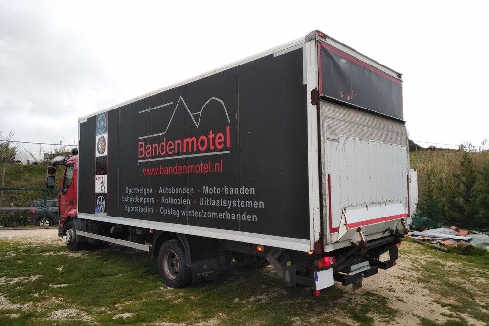 Renault Midlum 240 Caixa Fechada com Plataforma Elevatória | ZF Manual | 12 Ton | Euro 4