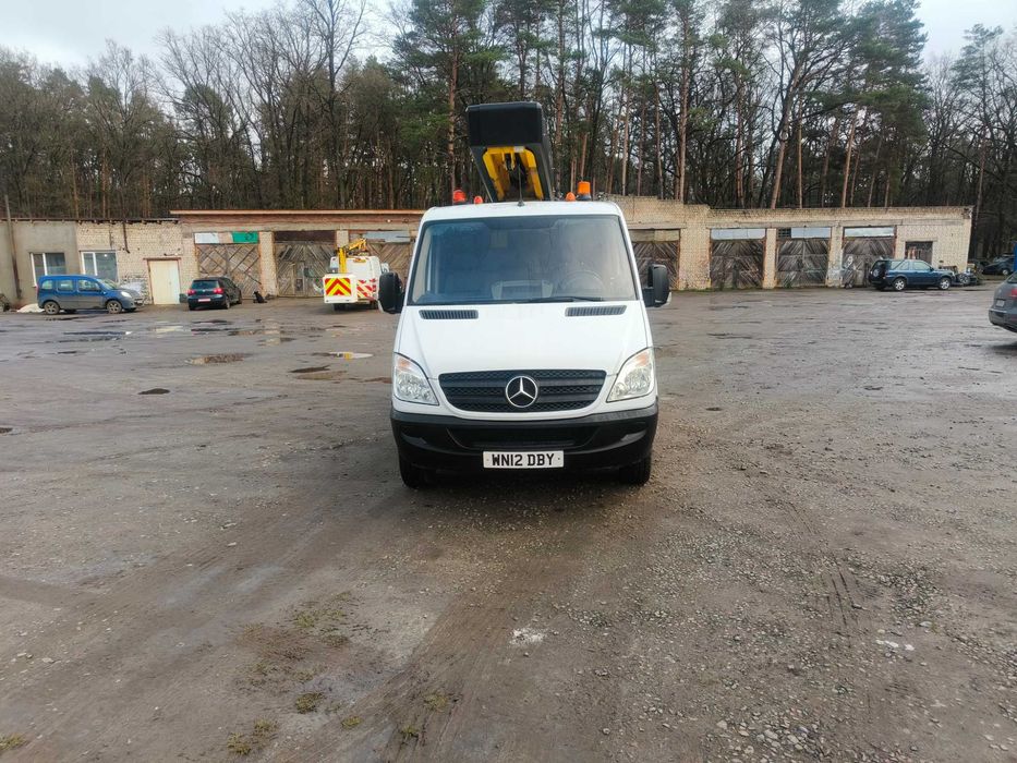 Автовишка на базі Mercedes-Benz Sprinter 2012