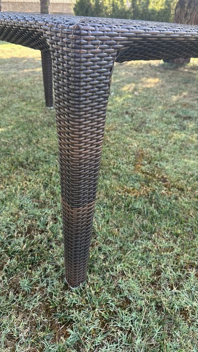 Mesa de Jardim em Vime Sintético com Tampão de Vidro Temperado