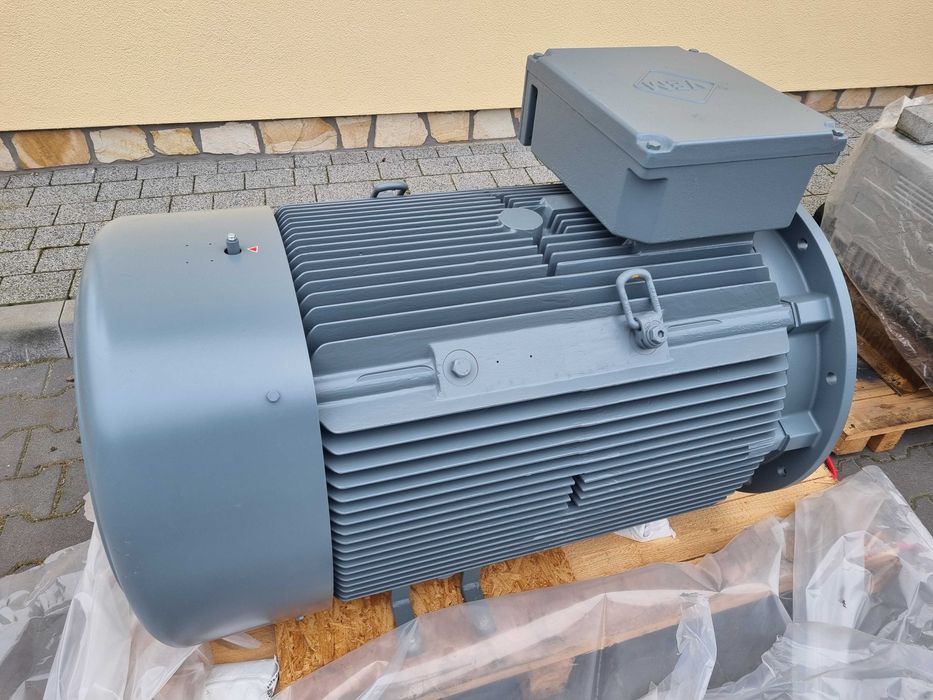 Silnik Elektryczny VEM 110kw 990/min