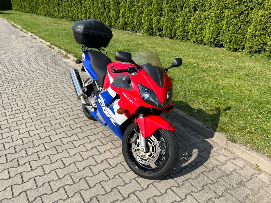 Honda CBR 600 F4i 2001 PC 35
