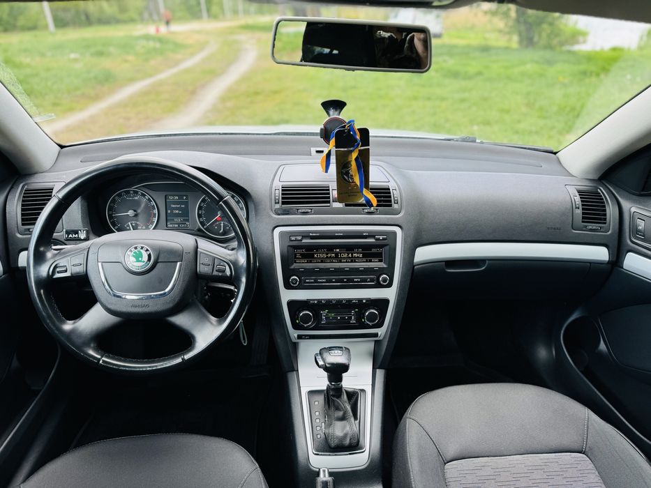 Skoda Octavia 2010 VIN TMBHE61Z9A2108062 фото оголошення 11 з 14