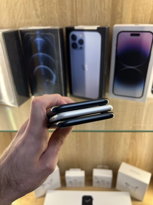 iPhone SE 2022 | Original | Used | Всі кольори