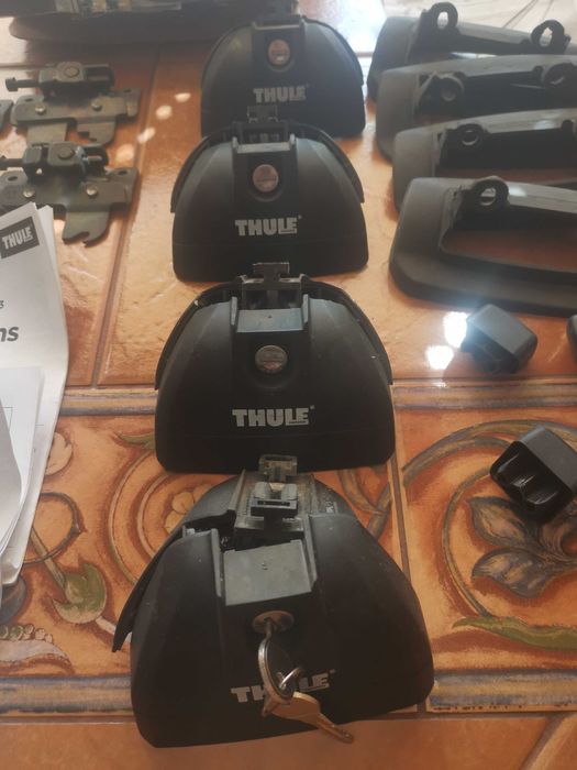 Stopy bagażnika Thule Rapid system 753 z kit thule 3090 do Kia Ceed