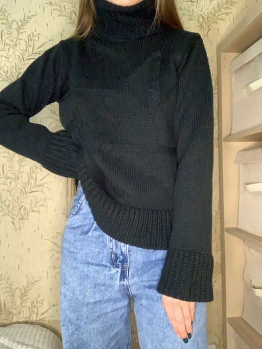 czarny golf sweter w geometryczne wzory wełna