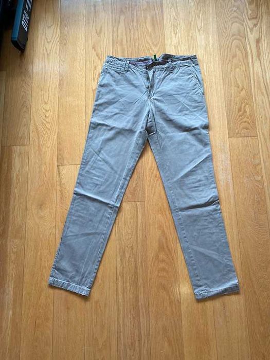 Calças chino bege Benetton (PT 48 | W38)