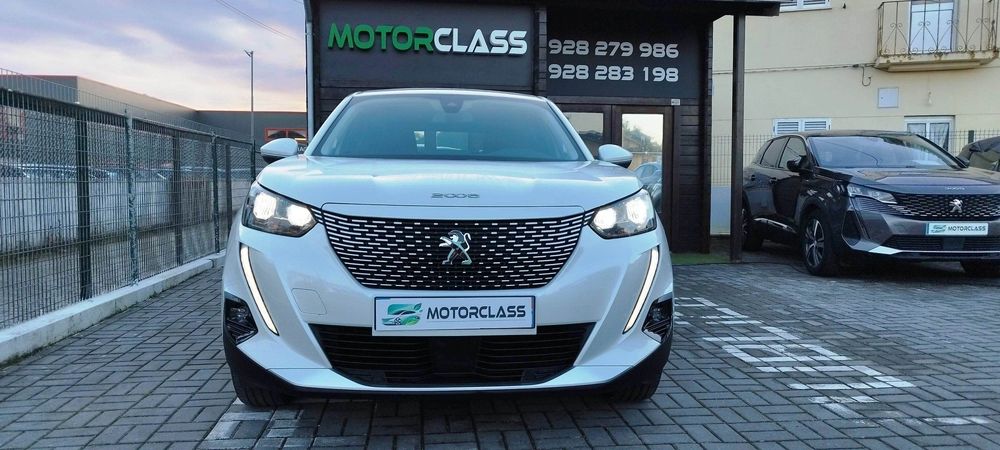 Peugeot e-2008 50 kWh Allure Pack