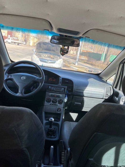 Опель зефира в хорошем мостоянии