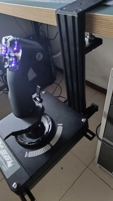 HOTAS - Simulador de Voo Logitech