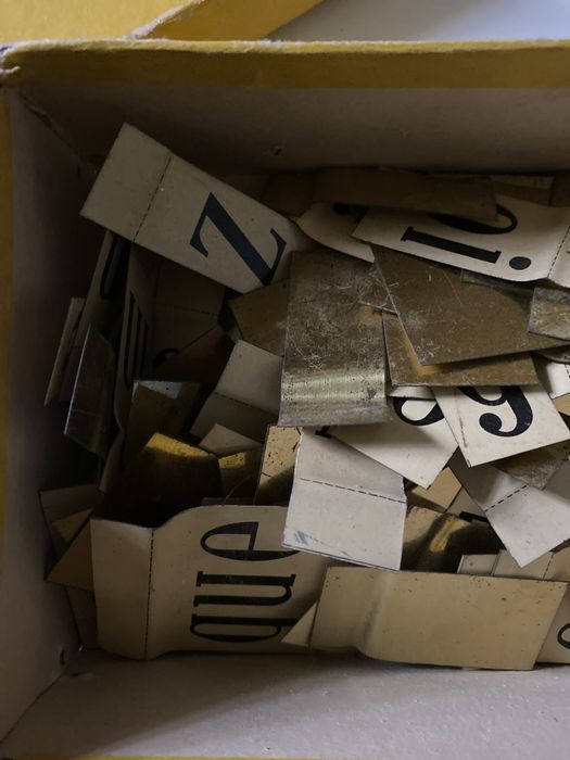 Letras em metal antigas