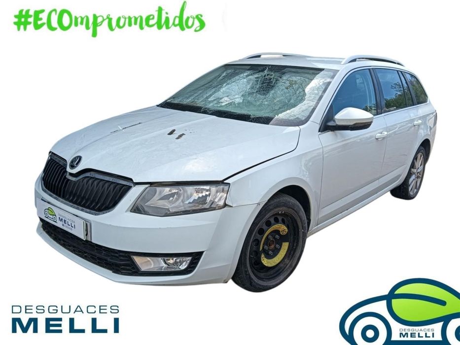 Chapeleira Da Mala Skoda Octavia