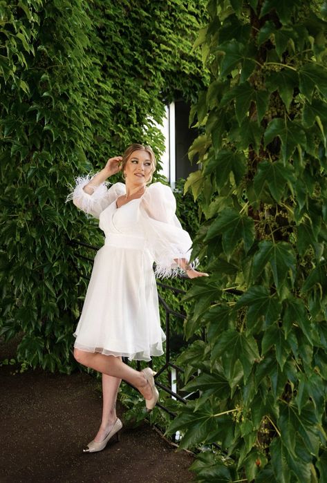 Біле плаття коротке