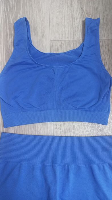 Костюм для фітнесу