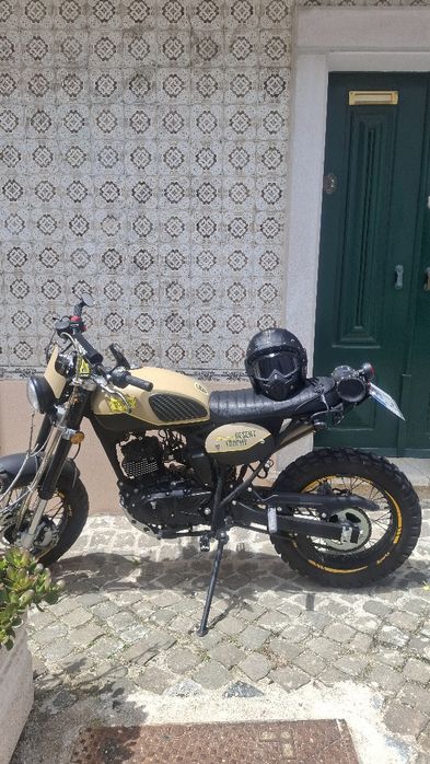 Bullit 125 herói Desert