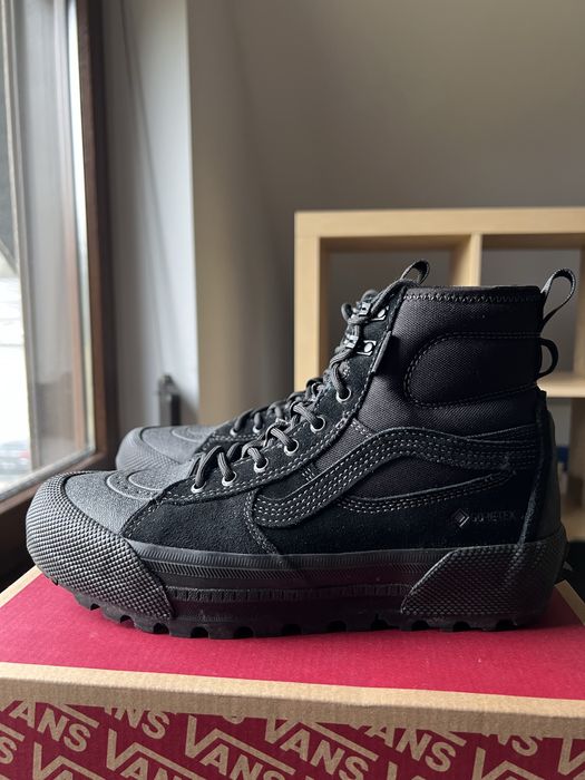 Buty zimowe damsko - męskie VANS Sk8 Hi Gore-Tex MTE czarne r40.5/26cm