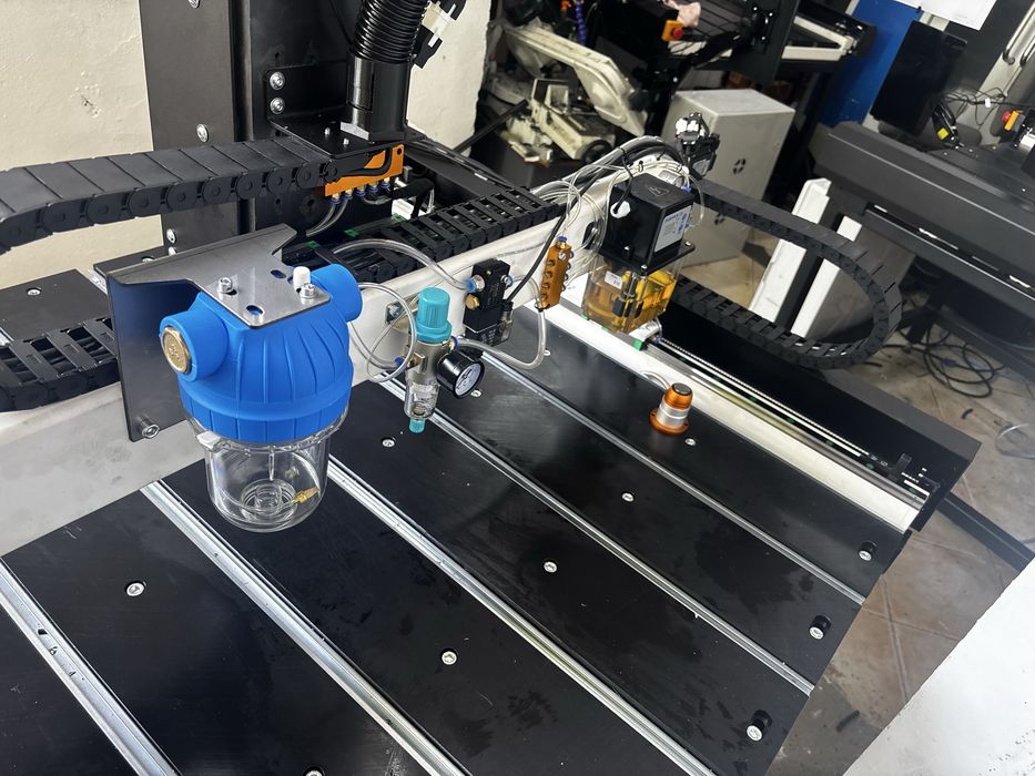 Ploter frezujący CNC – serwo, LinuxCNC, wrzeciono 2,2kW, CE, gwarancja