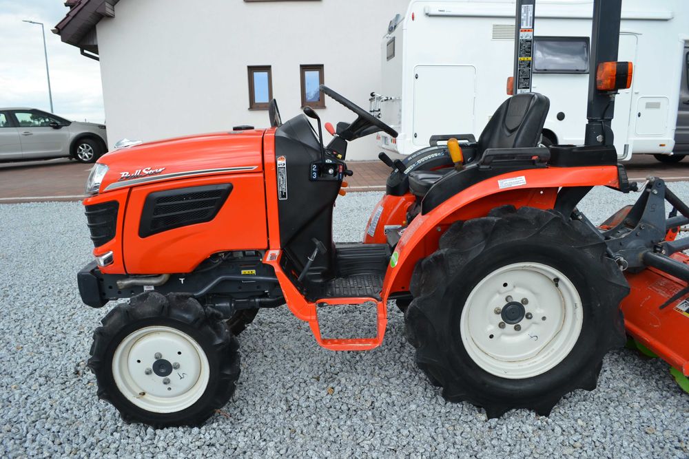 Traktorek japoński mini traktor Yanmar Kubota K japonski