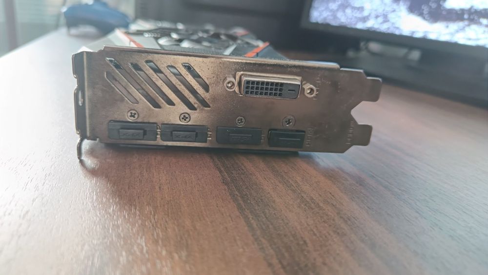 Conjunto de peças para um computador