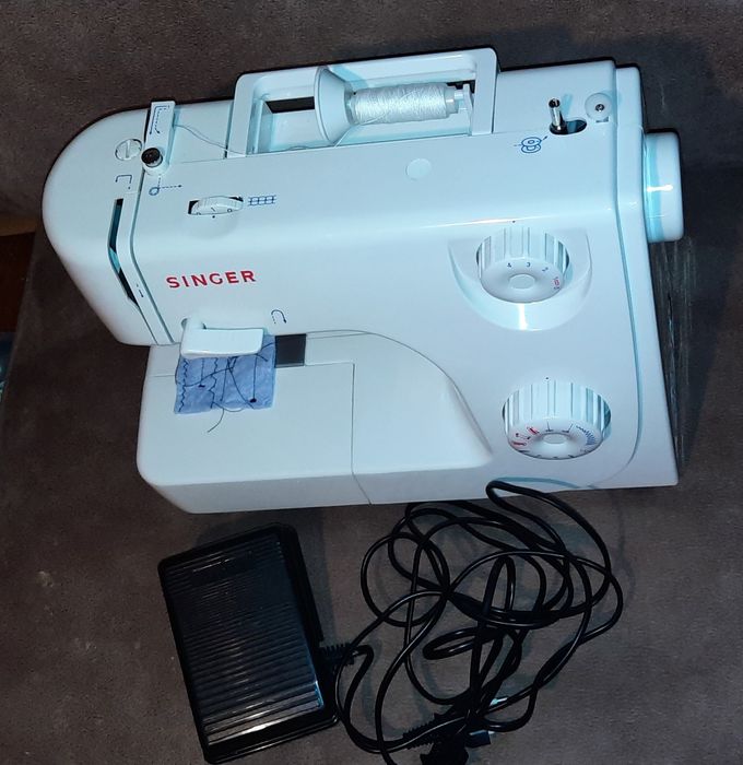 Maszyna do szycia Singer 8280