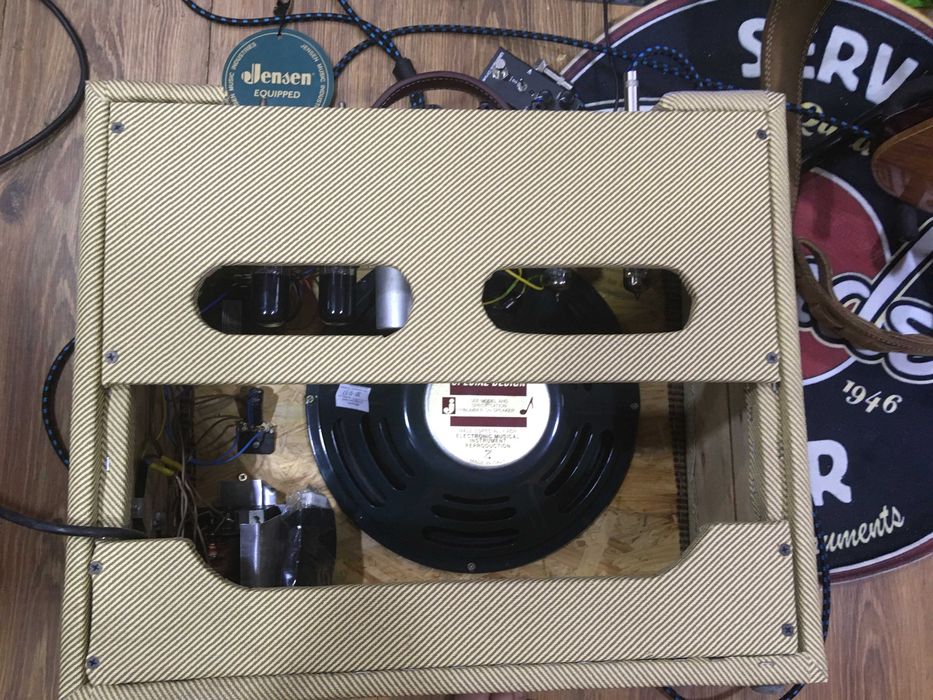 Wzmacniacz gitarowy lampowy KAFAR 5E3 Deluxe  replika nowy