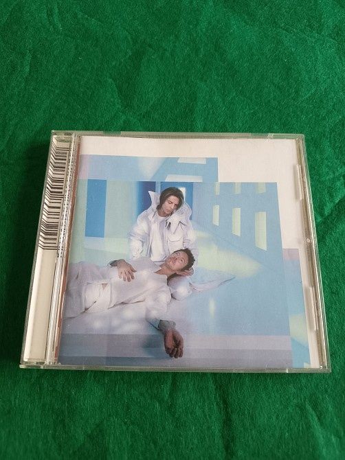 David Bowie  original cds.