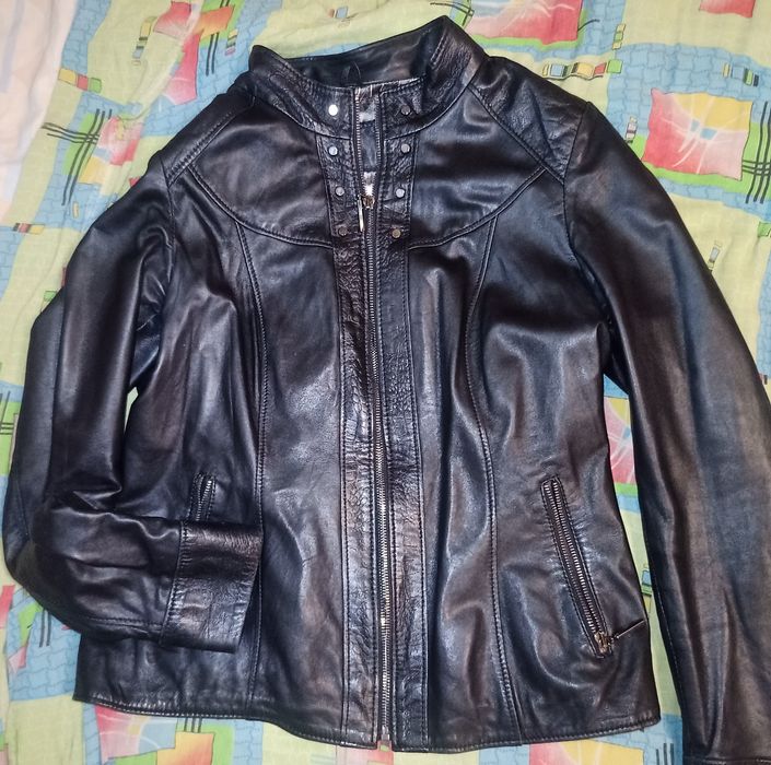 Продаю кожаную куртку