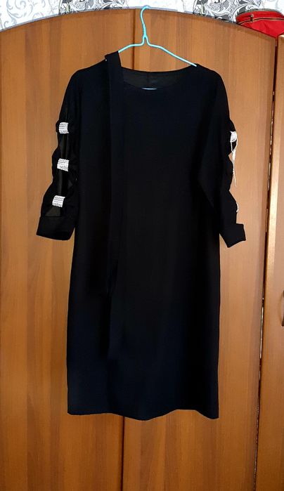 Сукня чорна святкова