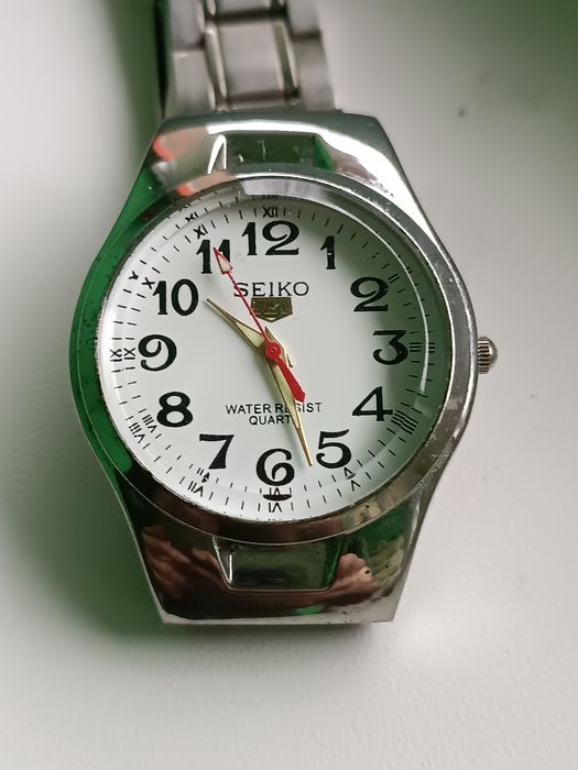 Кварцовий годинник SEIKO