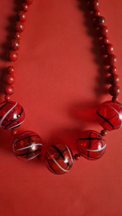 Naszyjnik z czerwonych korali