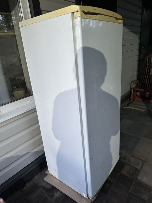 Продам холодильник.