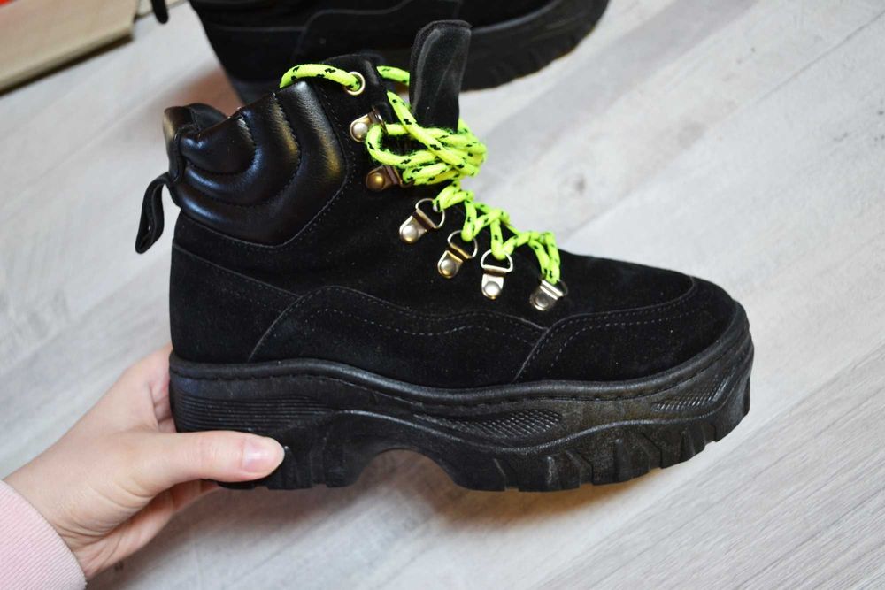Czarne Botki Trapery na wysokiej podeszwie 38 House buty
