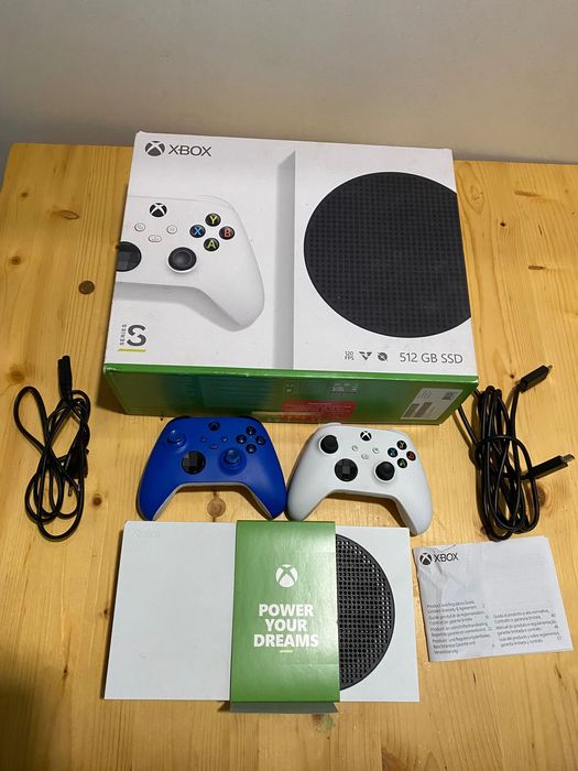 Xbox Series S 512GB – Como Nova + 2 Comandos