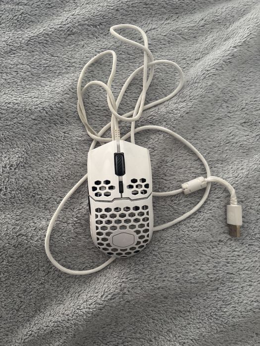 Rato gaming Coolermaster MM711