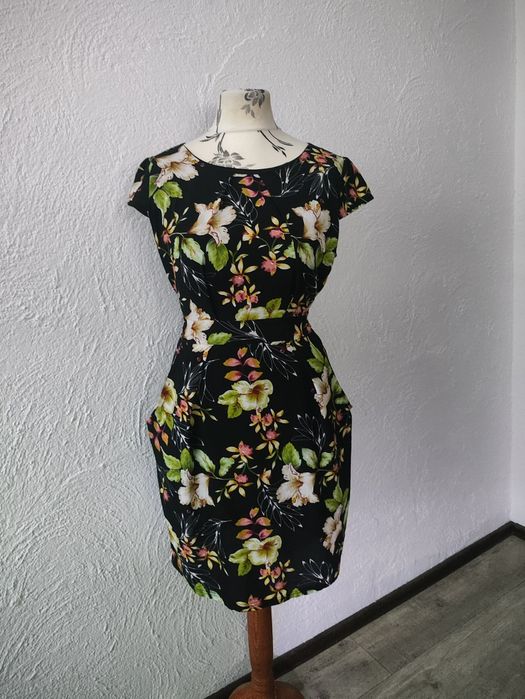 Elegancka sukienka damska 42 XL Voulez Vous z kieszeniami