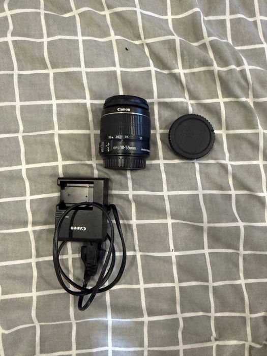 Canon EOS 1100D (Rebel T3) + 2 об’єктиви 18-55 та 75-300 + зарядка
