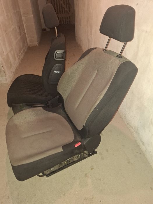 Fotele Citroën c4 cupe