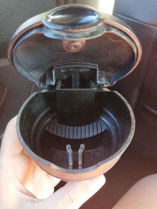 Cinzeiro automóvel