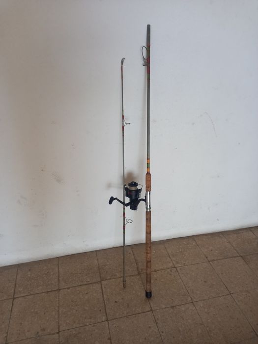 Cana de pesca Antiga com carreto.