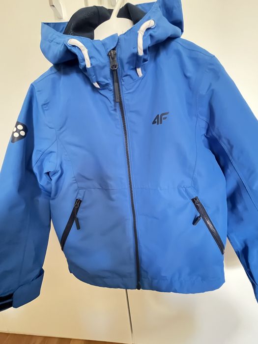 Kurtka przeciwdeszczowa firmy 4F rozmiar 122