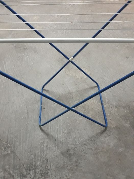 Estendal / varão de chão