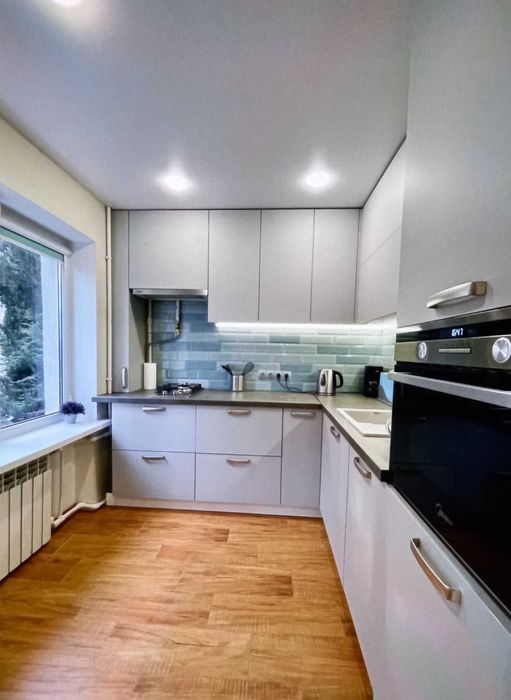 Посуточно почасово квартира Бульвар Шевченко Сердце Города Даем Чеки