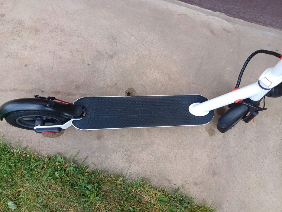 Електросамокат з амортизатором