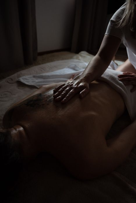 Masaż relaksacyjny,  ASHIATSU,  kobido, sportowy