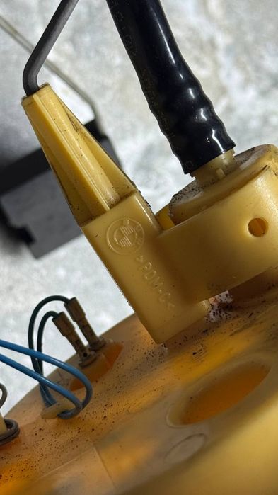 Поплавок Датчик рівня палива БМВ Е46 дизель поплавок бмв е46 дизель