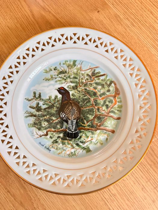 Тарелка на стену  лиса, олени, фазаны, медведь, косули